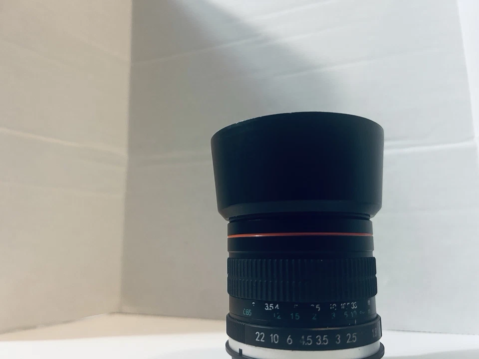 Объектив JINTU 35 мм f/1.8 для Canon — четкая ручная фокусировка, отличное состояние товара - Изображение 1 из 4