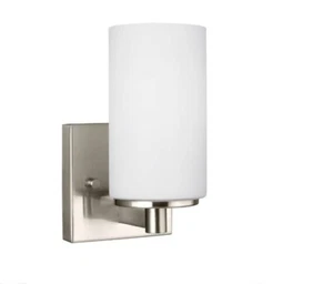 Generation Lighting 4190301EN3-962 Brushed Nickel Wall Bath Sconce w/Bulb New - Picture 1 of 11