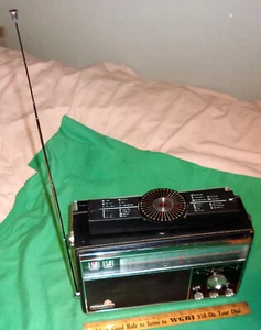 UNCOMMON Hallicrafters CR-50 Multiband Transistor Portable (1969) Clean! - Picture 1 of 15