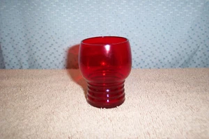 Vaso de jugo de colección de 1930 rojo rubí depresión con bandas de vidrio 4 oz - como nuevo  - Imagen 1 de 5