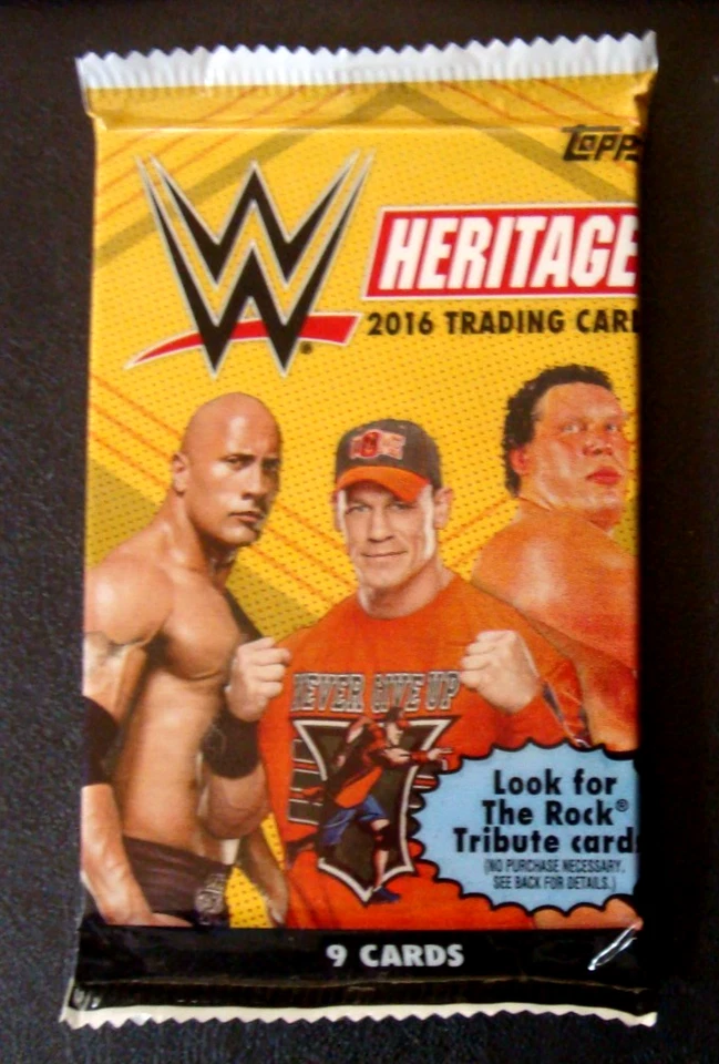 Tarjetas coleccionables WWE 2016 Topps Heritage nuevas 1 paquete sellado sin abrir de 9 Foto 1 de 1