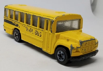 Hot Wheels 亮黄色校车散装压铸 1: 64 黑墙 1988 — 第 1/4 张图片