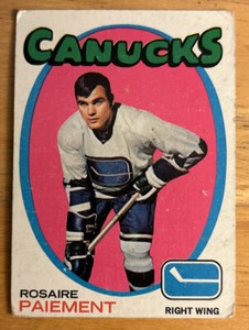 1971-72 Topps Rosaire Paiement Hockey Card #24 Canucks O/C Bad Corners & Edges