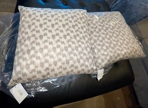 NEW THOM FILICIA Mahoe square decorative pillow w/ duck feather 22x22 TF-DEC38 - Picture 1 of 8