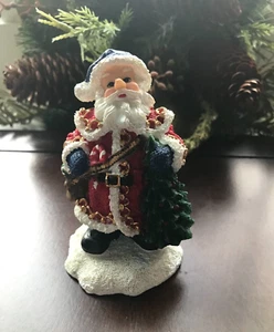 "Ein Baum für dich" Volkskunst Weihnachtsmann Figur - DM Enterprises - 4 cm groß - Bild 1 von 6
