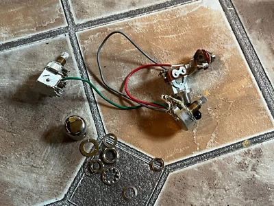 Juego de ollas de guitarra BC Rich Prophecy Z6 perilla de interruptor Foto 1 de 2