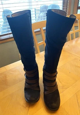 Botas Freebird FB-Jules Negras Gamuza Cuero Cremallera Rodilla Alta con Correas Talla 7 Foto 1 de 4