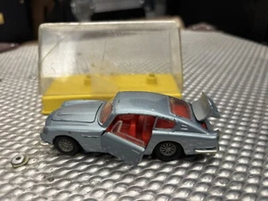 Vintage Dinky 153 Aston Martin Car Diecast Model Playworn Free P&P - Picture 1 of 10