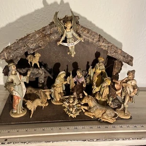 Large Fontanini Nativity Set from Italy 13 figurines Includes crèche (manager) - Picture 1 of 20