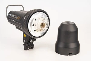 Calumet Genesis 200 200ws monoluce studio fotografico strobo V17 - Foto 1 di 7