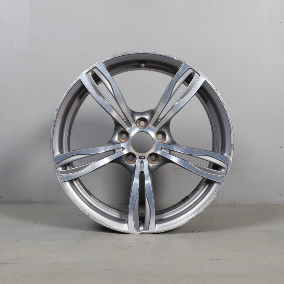Llanta delantera de aleación de 20" 2012-2016 #BMW M5 F10 estilo #343 36112284599 doblada como está Foto 1 de 4