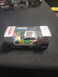 2018 Kyle Busch #18 M&M’s White Chocolate 1/64 Scale NASCAR Diecast Lionel RARE - Picture 1 of 5