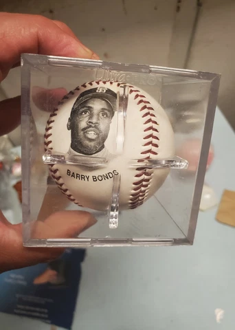 Barry Bonds 1993 baseball ball Souvenir collectors,, this ball is NEW,,READ DESC Cover