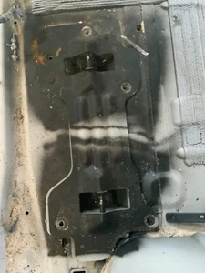 2010 Ford expedition 2nd Row Left Captains Seat floor mounts - Bild 1 von 5