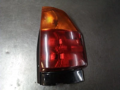 2002-2009 GMC ENVOY Passenger Right Taillight Lamp Lens Housing 6777657 - Image 1 of 4