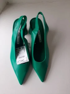 Scarpe Zara Mule 36 verdi imbracatura posteriore punta a punta nuove con etichette  - Foto 1 di 8