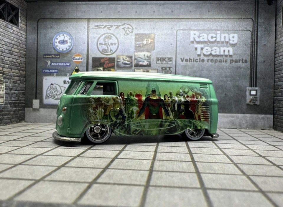 Autobús panel Hot Wheels Pop Culture DC Comics Superman Volkswagen T1 Foto 1 de 1