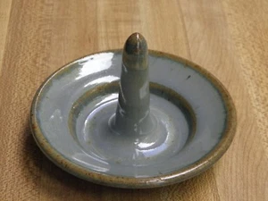 SALE! BEAUTIFUL MAINE-MADE POTTERY BLUE/GREEN RING HOLDER - MINT CONDITION! - Picture 1 of 6