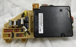 CHRYSLER SEBRING FUSE BOX 4759434AB P04606377A1 JUNCTION - Picture 1 of 8