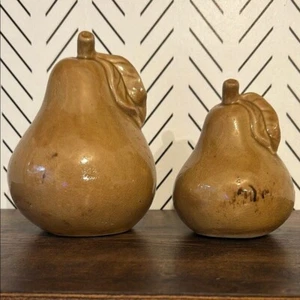 Set 2 Ceramic Pears Fruit Farm Kitchen Decor Ceramic Kitsch Cottagecore Tuscany - Picture 1 of 11