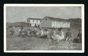 Lake Manitou Beach, View of a group of women in formal attire sitt- Old Photo - Bild 1 von 1