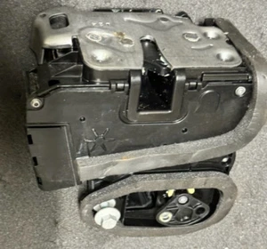2020-2024 GMC Chevrolet Cadillac Driver Left Front Door Latch Actuator 13546477 - Picture 1 of 2
