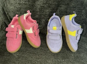 Set di 2 scarpe da ginnastica sportive Wonder Nation per bambini taglia 7 - Foto 1 di 6