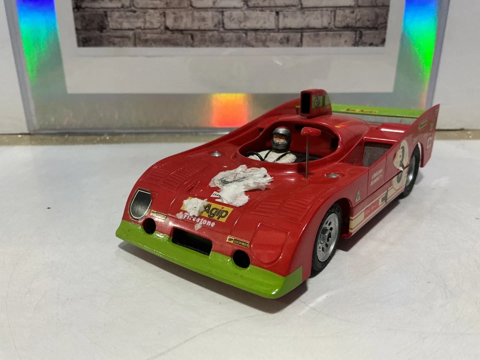 MODELO MITSUWA - COCHE MODELO ALFA ROMEO 33 TT 12 [CALCOMANÍAS DESORDENADAS] Foto 1 de 4