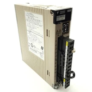 YASKAWA SGDV-1R6A11B002000 SERVOPACK Servo Drive, 3PH 230VAC 400Hz 1.6A 200W - Picture 1 of 8