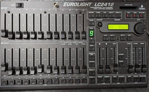 Eurolight LC2412 Behringer Console di illuminazione professionale 24 canali DMX - Foto 1 di 5