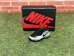 Nike Air Foamposite One Keychain with Shoe Box 3D Gift/Charm High Quality - Picture 1 of 8