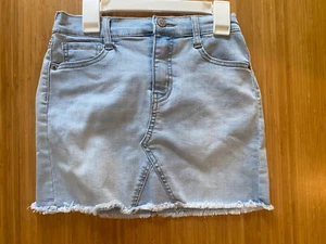 Cat & Jack Girls Size L  7/8  Jean Skirt  Faded Denim - Picture 1 of 2