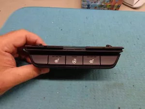 BOTÓN INTERRUPTOR VOLANTE ASIENTO TÉRMICO KIA SPORTAGE 17 18 19 20 21 22 ASIENTO - Imagen 1 de 6
