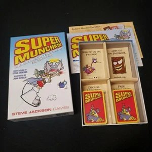 Super Munchkin (Juego de Cartas, 2005) Steve Jackson Games fiesta superhéroe SIN JUGAR - Imagen 1 de 1