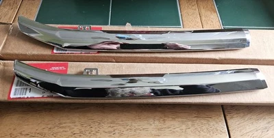 OEM 2013-2015 Honda Crosstour Pass. Side Grille Chrome 75103TP6A61 75105TP6A61 - Image 1 of 2