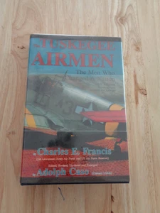 Tuskegee Airmen: Men Who Changed a Nation by Charles E. Francis HC/DJ 1997 - Foto 1 di 1