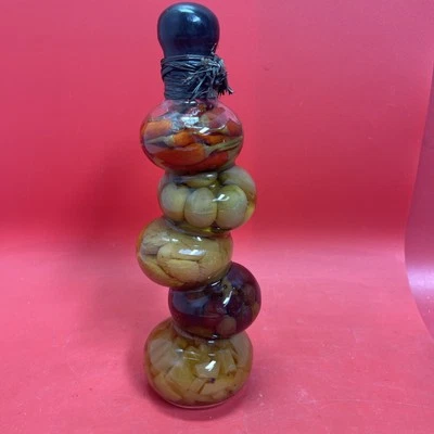 Botella de vidrio decorativa Art For The Table aceite vinagre infundido pimientos 11,5” de alto Foto 1 de 4