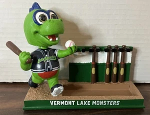 Porta biglietti da visita Vermont Lake Monsters Champ Bobblehead - Foto 1 di 10