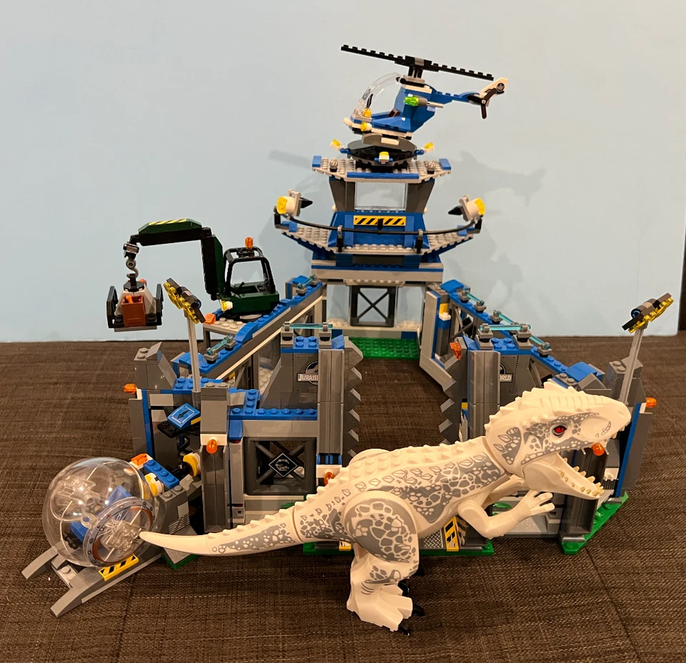 lego jurassic world indominus rex breakout 75919 99% komplett (OHNE FIGUREN) - Bild 1 von 4