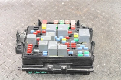 03-05 Silverado Motor Engine Fuse Relay Power Distribution Box Housing OEM WTY Foto 1 de 4