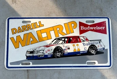 Darrell Waltrip Budweiser #11 Monte Carlo matrícula metal 1984 Foto 1 de 4