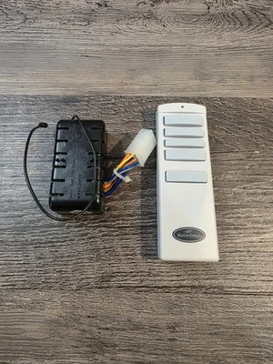 Harbor Breeze Ceiling Fan Remote/Receiver Paired Set Oxford 4L000015440 - Image 1 of 2