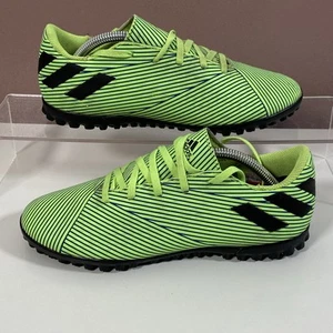 Botas de fútbol Adidas Nemeziz Astro Turf, color verde neón, talla 5,5 - Imagen 1 de 9