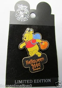 Pin Winnie the Pooh de Halloween de Disney DLR - Imagen 1 de 2