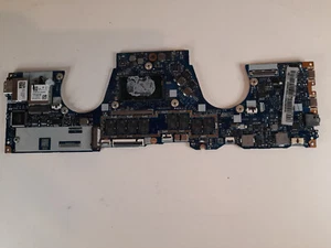 Placa madre Lenovo Yoga 720-13IKB Intel i5-8250U 8 GB de memoria UHD 620 - Imagen 1 de 4