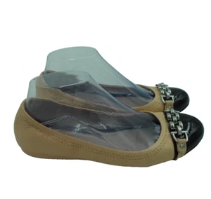 BANDOLINO Leather Women's Slip-On Ballet Flats Beige Silver Chain Flexible Sz 7 - Picture 1 of 10