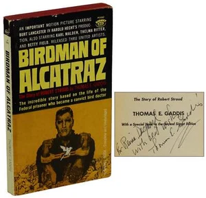 Birdman of Alcatraz ~ SIGNED by THOMAS E. GADDIS ~ 1962 Paperback Robert Stroud - Bild 1 von 3