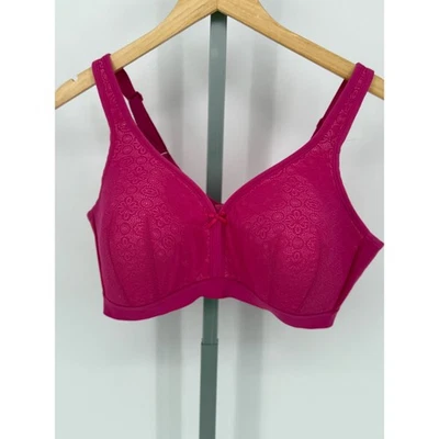 Sujetador Cacique Ligeramente Forrado Sin Alambres, 42D, Rosa Floral Encaje Comodidad Todos los Días Foto 1 de 4