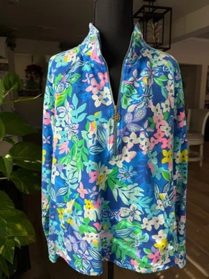 Lilly Pulitzer L Skipper Popover UPF 50+ Blue Tropics Athleisure - Image 1 of 4
