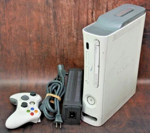 Microsoft XBox 360 Pro Video Game Console Gaming System w/Wireless Controller - Picture 1 of 9